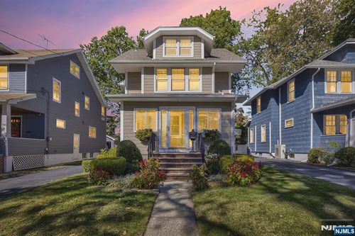 334 Park Ave, Rutherford, NJ, 07070-2722 | Card Image