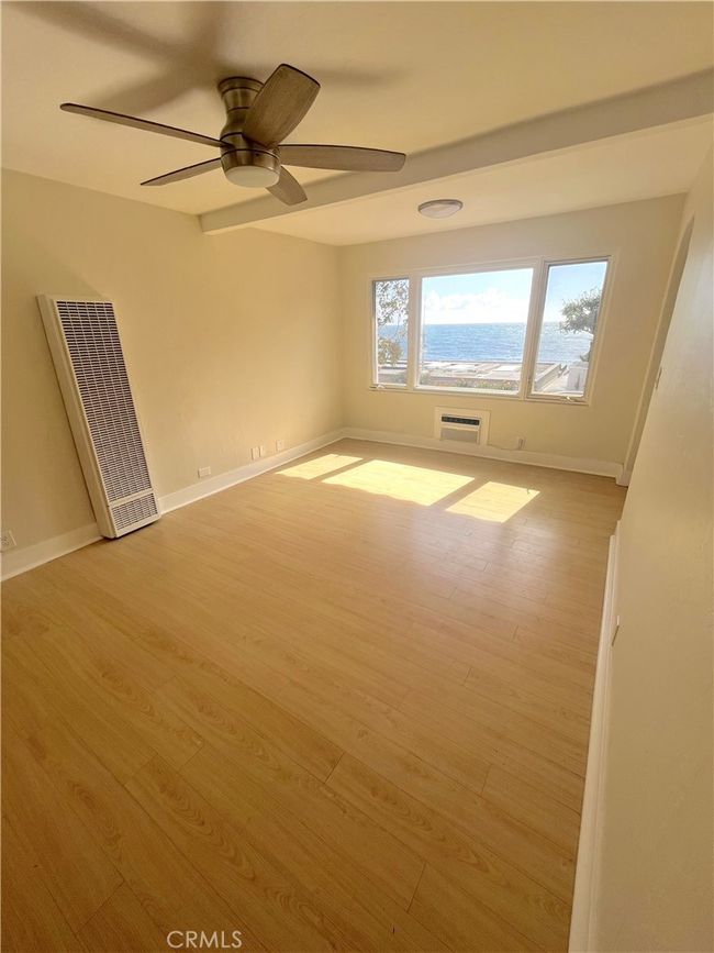 APT-5 - 212 N Coast Hwy, Condo with 1 bedrooms, 1 bathrooms and null parking in Laguna Beach CA | Image 4