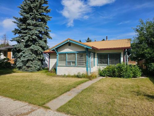 2212 19 Street, Nanton, AB, T0L1R0 | Card Image