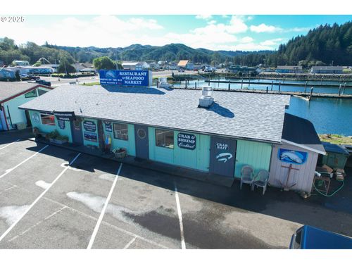 142 Bay Front Loop, Winchester Bay, OR, 97467-8759 | Card Image