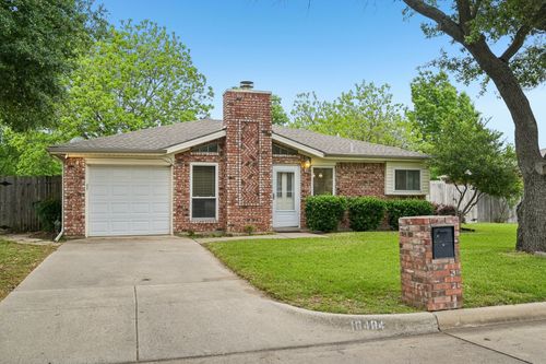 10404 Maria Dr, Fort Worth, TX, 76108-4680 | Card Image