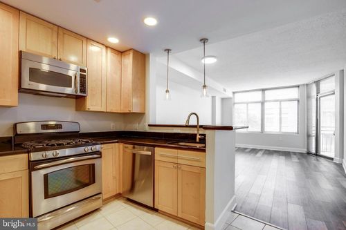 unit-427w-3600 S Glebe Rd, ARLINGTON, VA, 22202-2382 | Card Image