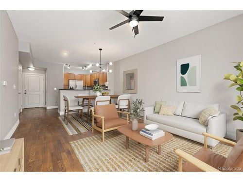 9019-d208-9019 E Panorama Cir, Englewood, CO, 80112-3568 | Card Image