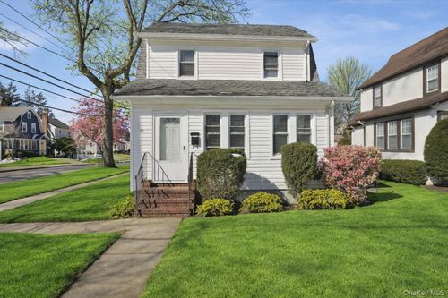 25 Mayfair Ave, Floral Park, NY, 11001-2654 | Card Image