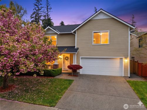 2108 250th Pl Se, Sammamish, WA, 98075-6058 | Card Image