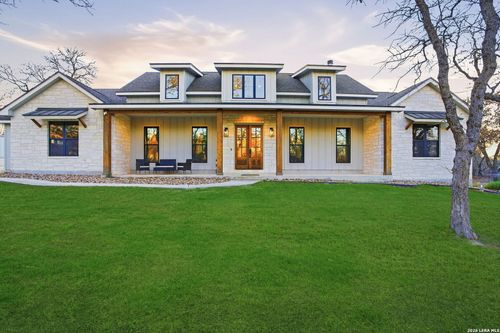 153 Chisum Trl, La Vernia, TX, 78121-0077 | Card Image