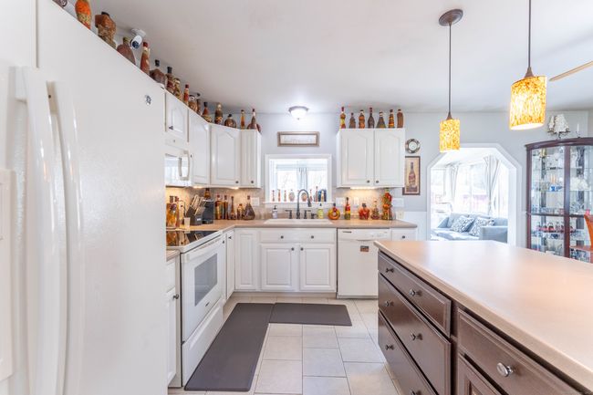 18 Highland Street Ext, House other with 3 bedrooms, 2 bathrooms and null parking in Moosup CT | Image 12