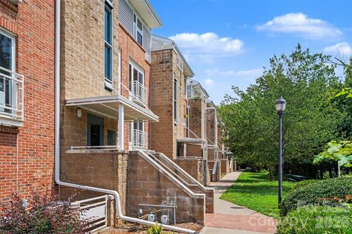 15-3955 Picasso Ct, Charlotte, NC, 28205-4564 | Card Image