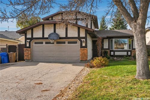 246 Hector Crescent N, Regina, SK, S4Y1C3 | Card Image