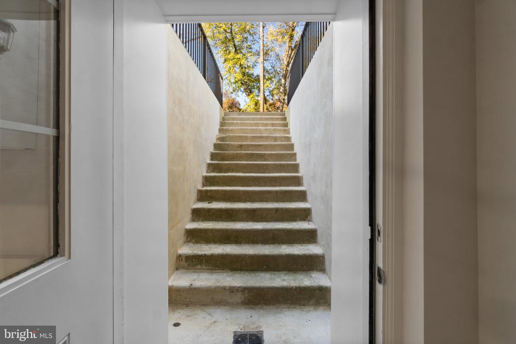 Residential Lease in WESTMINSTER 4