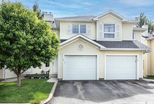 5-111 Fairbrother Cres, Saskatoon, SK, S7S1L3 | Card Image