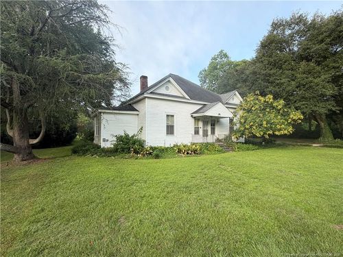223 W 3rd Ave, Red Springs, NC, 28377-1503 | Card Image