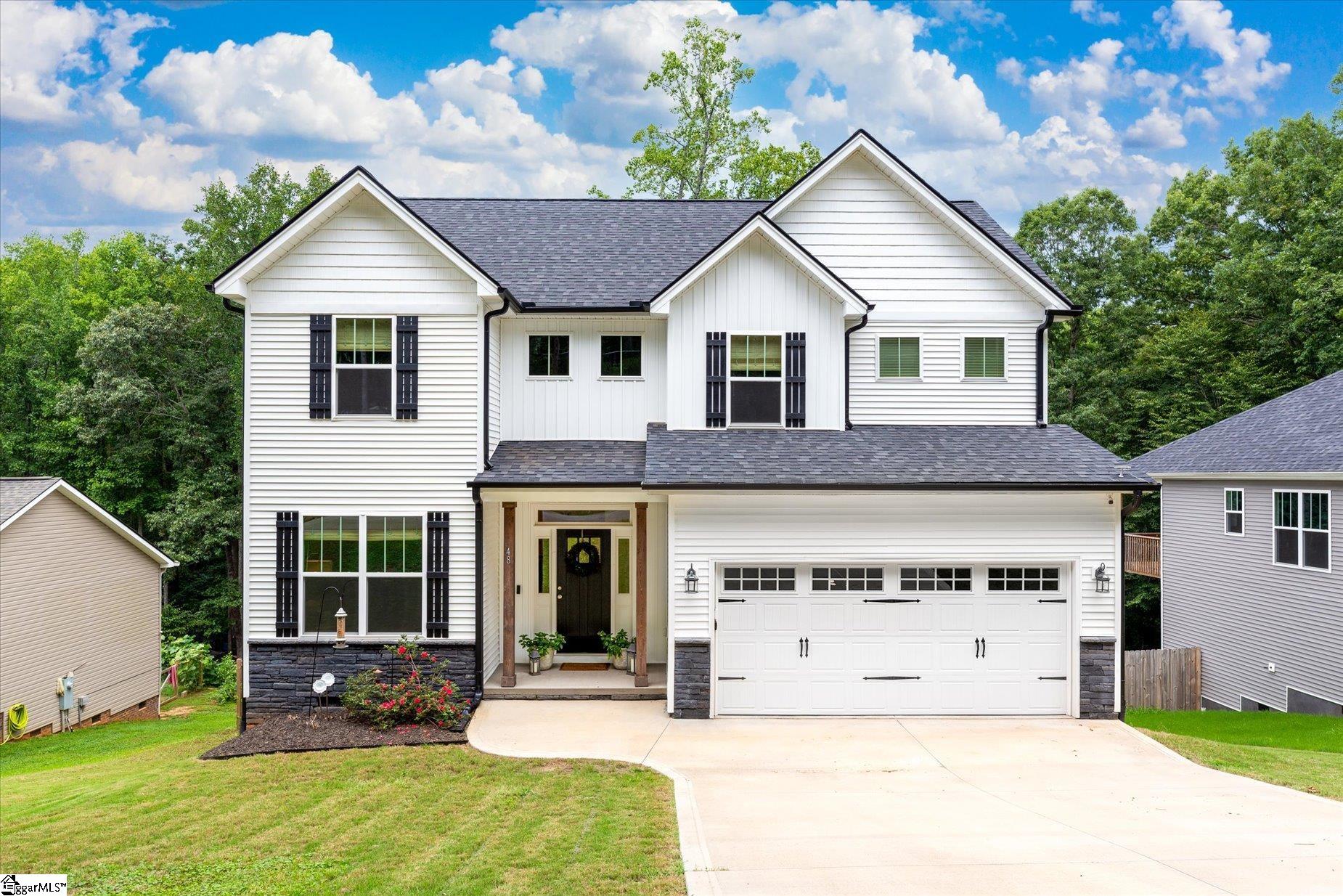 Cantrell Dr, Taylors, SC 29687
