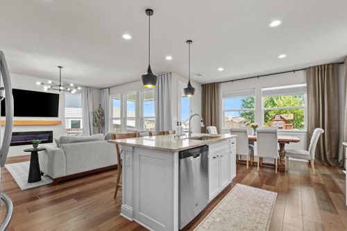 324 Gaida Loop, Georgetown, TX, 78628-2282 | Card Image