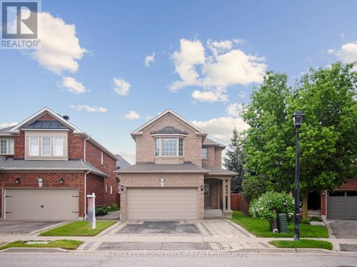 62 Royal Orchard Blvd, Markham, ON, L3T3E1 | Card Image