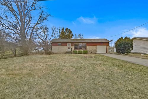 302 Garrett St, Sherrard, IL, 61281-7739 | Card Image