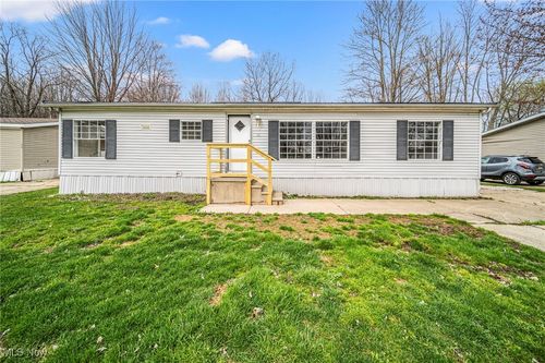 n36-3651 Austin Rd, Geneva, OH, 44041-9696 | Card Image