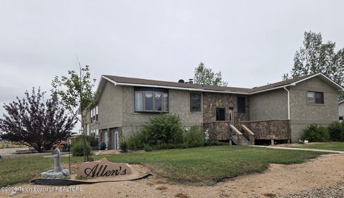 528 E 5th St, Big Piney, WY, 83113-5046 | Card Image
