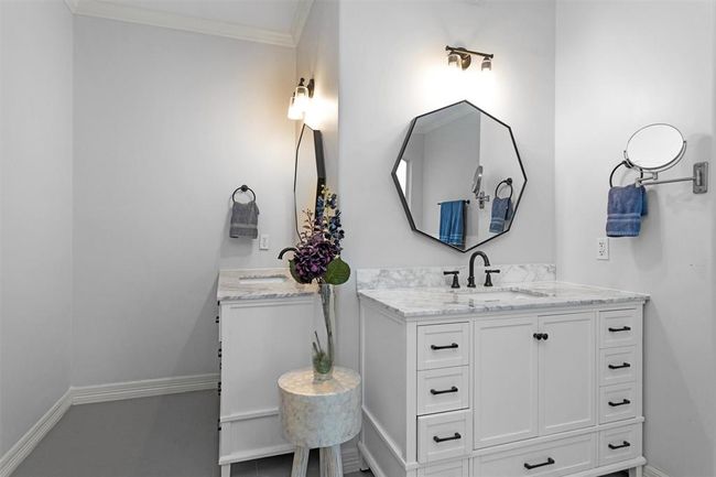 11592 Grandview Dr, House other with 4 bedrooms, 5 bathrooms and 3 parking in Montgomery TX | Image 25