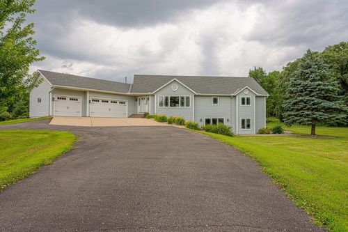 20474 196th Rd, Hutchinson, MN, 55350-4369 | Card Image