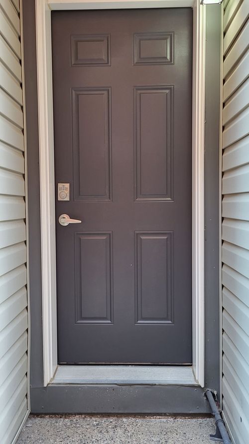 2-120 Robert Parkinson Dr, Brampton, ON, L7A4H5 | Card Image