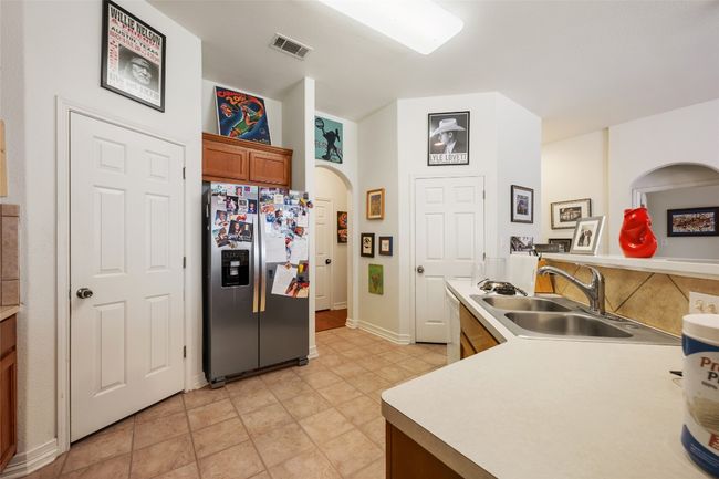 B - 1002 Castile Rd, Home with 3 bedrooms, 2 bathrooms and 3 parking in Austin TX | Image 20