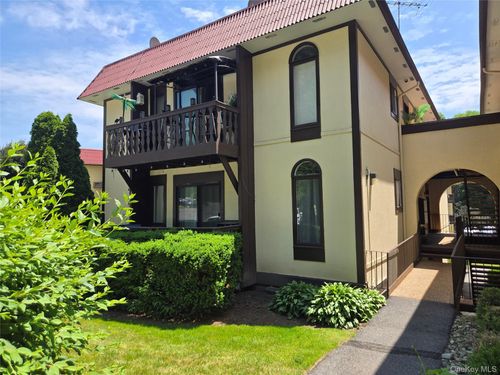 7-13 Granada Cres, White Plains, NY, 10603-1231 | Card Image