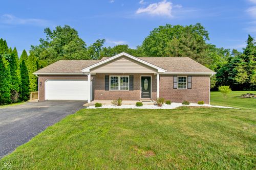 935 S County Road 185 E, North Vernon, IN, 47265-6660 | Card Image