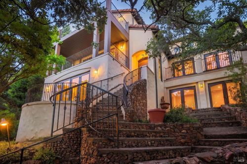137 Crescent Ave, Sausalito, CA, 94965-2315 | Card Image