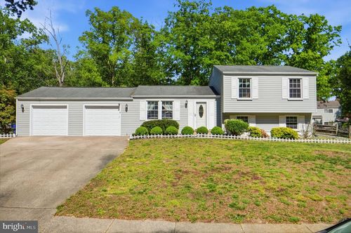 1034 Saint Pauls Dr, WALDORF, MD, 20602-1515 | Card Image