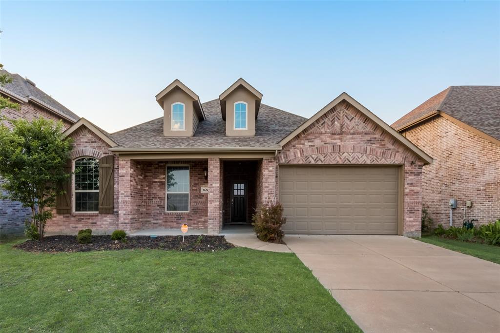 1624 Village Creek Drive, For Sale in Forney Zoocasa