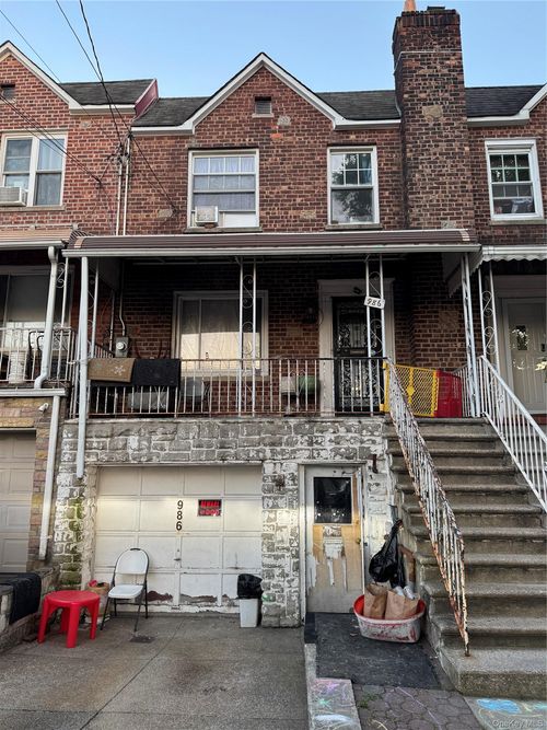 986 Neill Ave, Bronx, NY, 10462-3010 | Card Image
