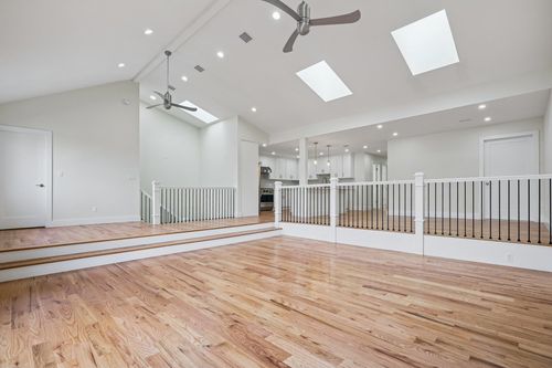 2-927 Pavonia Ave, Jersey City, NJ, 07306-6597 | Card Image