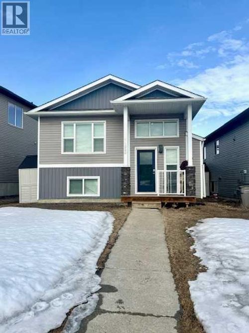 11558 76 Avenue, Grande Prairie, AB, T8W0B6 | Card Image