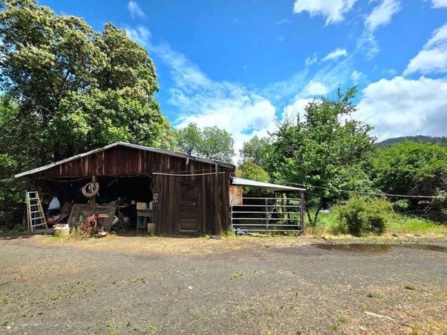 Garage | Image 10