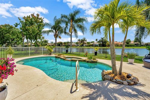 1926 Grey Falcon Cir Sw, Vero Beach, FL, 32962-8608 | Card Image