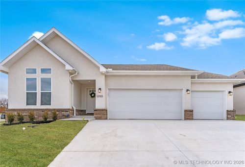 12901 S 21st Pl E, Jenks, OK, 74037-3822 | Card Image