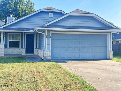 305 Duprie Dr, Brenham, TX, 77833-4676 | Card Image