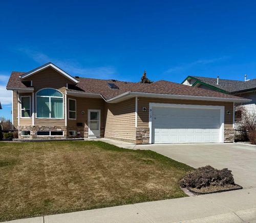 915 Highland Green Dr Nw, High River, AB, T1V1V8 | Card Image