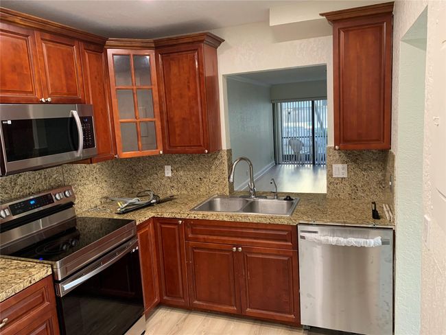 1700 Nw 4 Th Ave, Townhouse with 2 bedrooms, 3 bathrooms and null parking in Boca Raton FL | Image 7