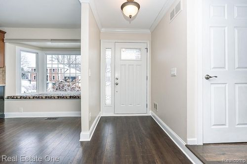 732 Rutgers Rd, Rochester Hills, MI, 48309-2545 | Card Image