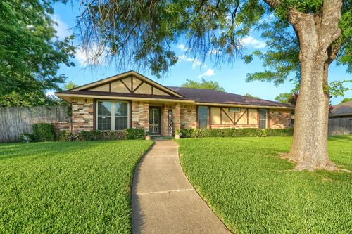 1048 Sherod Dr, Desoto, TX, 75115-4134 | Card Image
