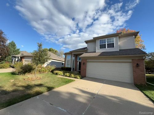 3141 Bridlewood Dr, Oakland Twp, MI, 48306-1485 | Card Image