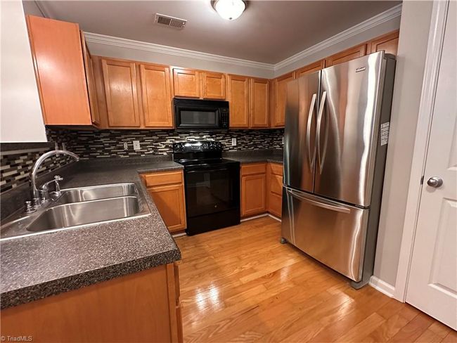 UNIT-108 - 5236 Hilltop Rd, House other with 2 bedrooms, 2 bathrooms and null parking in Jamestown NC | Image 8