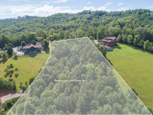180 Dasali Way, Murphy, NC, 28906-9469 | Card Image