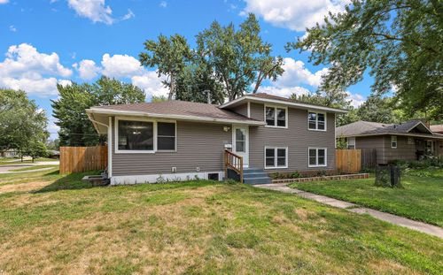 6924 Scott Ave N, Brooklyn Center, MN, 55429-1259 | Card Image
