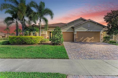 6925 Chester Trl, LAKEWOOD RANCH, FL, 34202-9216 | Card Image