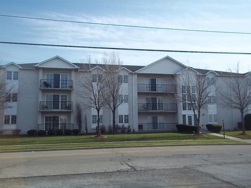 apt-2c-402 Sturdy Rd, Valparaiso, IN, 46383-4371 | Card Image