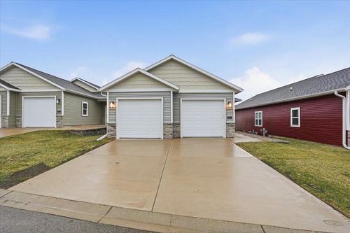 1206 Tivoli Cir, Oregon, WI, 53575-8908 | Card Image