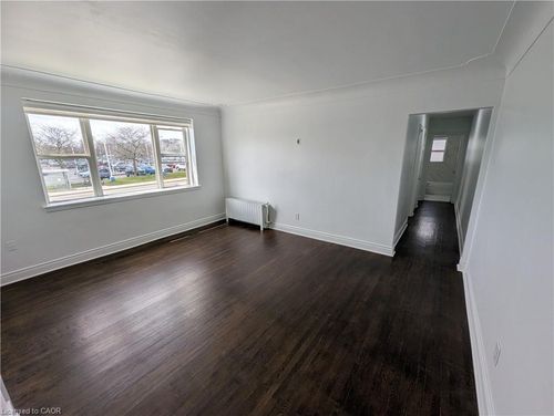 3-849 Brant Street, Burlington, ON, L7R2J6 | Card Image